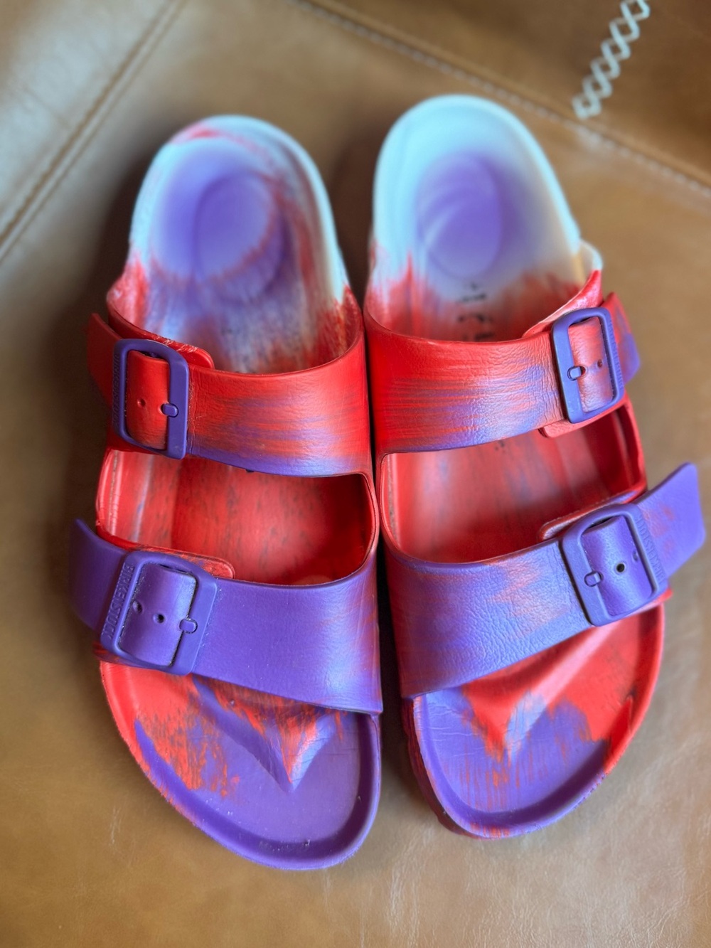 Women’s Birkenstock Red & Purple Arizona EVA  Tie Dye Sandals size 10-10.5 EUC